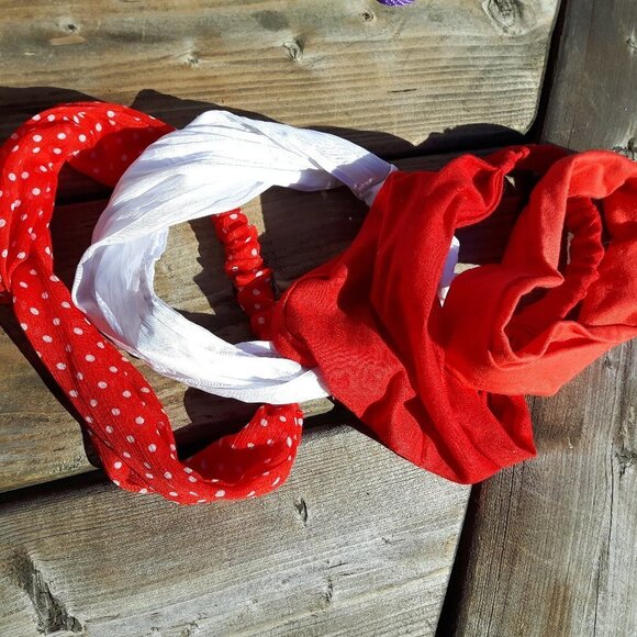 CUTE LOT of 4 Headbands Red and White FLIRTY Fabric Hair Bands - Picture 1 of 5